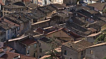 The roofs of Sisteron by Timon Schneider