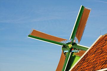 Closeup Nederlandse windmolen van Jan Brons