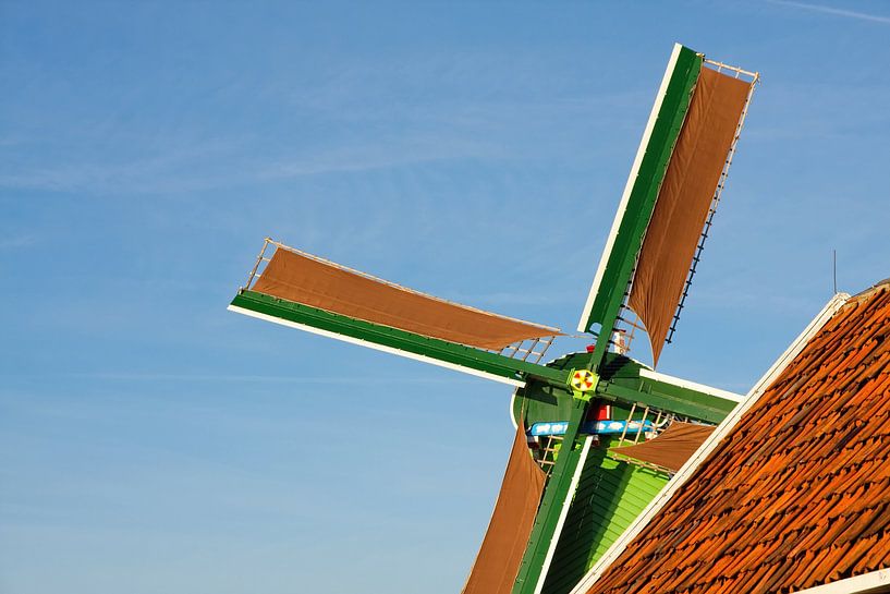 Closeup Nederlandse windmolen van Jan Brons