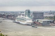 Uitzicht op haven Amsterdam met Bimhuis van John Kreukniet thumbnail