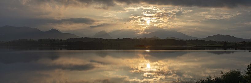 Evening glamour at Lake Hopfensee by Walter G. Allgöwer