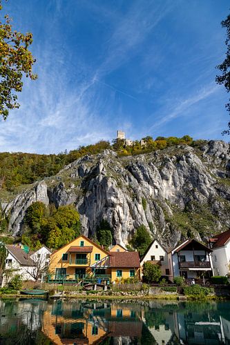 Idyllic view of the village Markt Essing and the castle Randeck in Lower Bavaria
