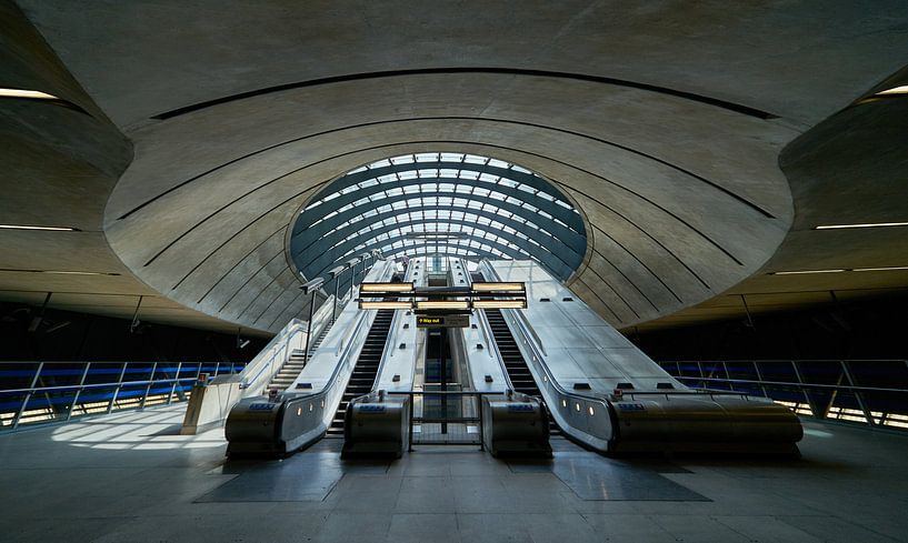 Ingang van het Canary Wharf metrostation van Michael Echteld