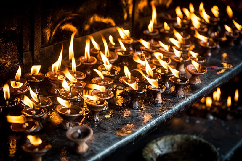 Lights / candles by Ellis Peeters