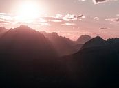 Die Dolomiten tauchen ein ins Sonnenlicht von Thomas Weber Miniaturansicht