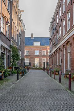 Zicht op Karthuizerhofje Amsterdam van Peter Bartelings