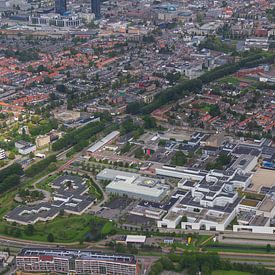 Luftaufnahme von Leeuwarden mit dem Krankenhauscampus Frisius MC (MCL und Noorderbreedte) von Meindert van Dijk