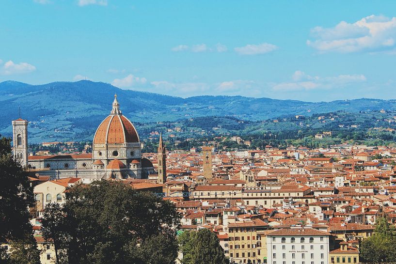 Florence by Hello Pompoyo