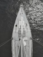 Frauen beim Sonnenbaden auf dem Boot