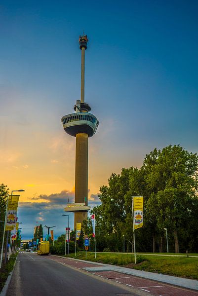 Euromast in the evening by Fred Leeflang