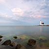 De Vuurtoren van Marken op een prachtige zomeravond van OCEANVOLTA