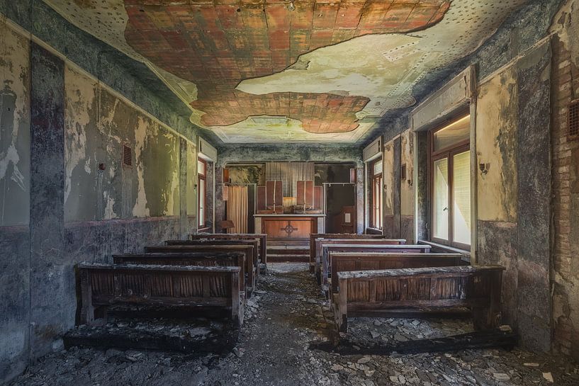 A chapel located in a boarding school by Perry Wiertz