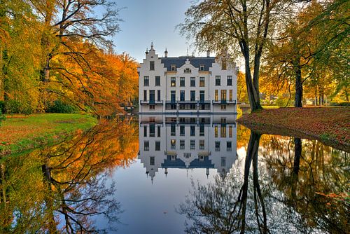 Le château de Staverden en automne