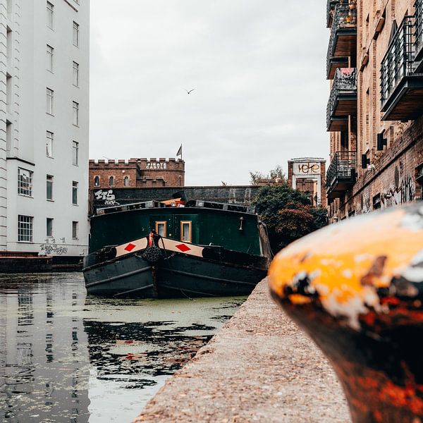 „Zwischen Mauern und Wasser. Londoner Kanalromantik“ von Pitkovskiy Photography|ART