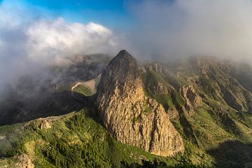 Roque de Agando La Gomera van Peter Schickert