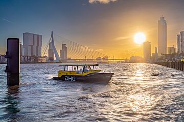 Rotterdam watertaxi skyline van Chris van Es