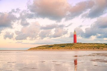 Texel lighthouse in the dunes during a calm autumn afternoon by Sjoerd van der Wal Photography