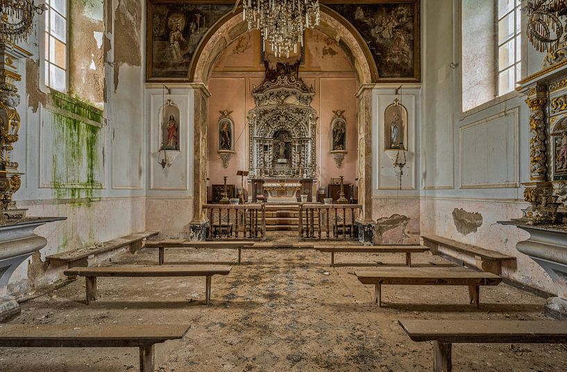 église abandonnée par Ivana Luijten