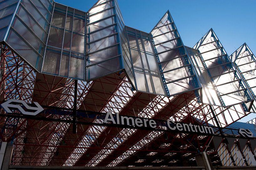 Gare d'Almere par Brian Morgan