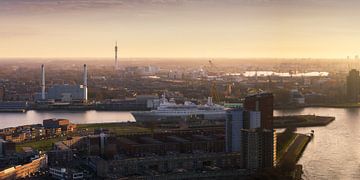 Panorama Rotterdam Zuid en SS Rotterdam  van Vincent Fennis