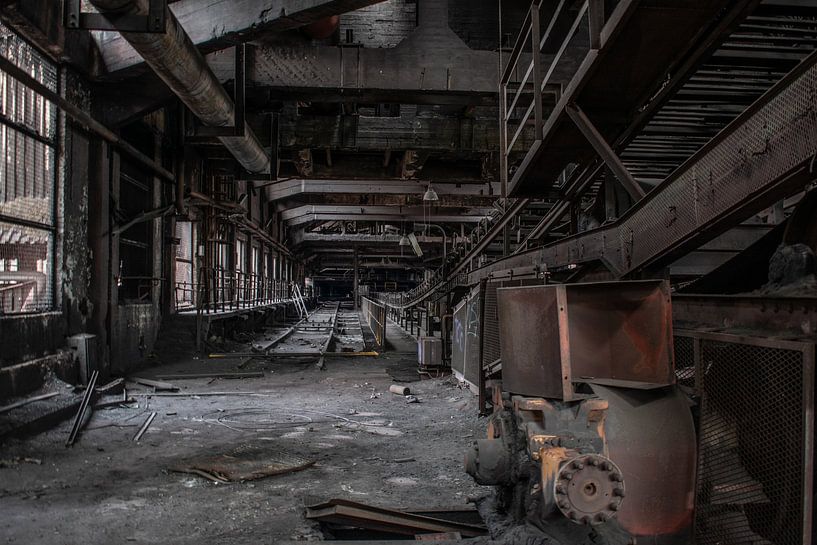 Transport hall iron forged by Servaas Hiel