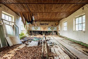 Deutschland  - Verlassene Kegelbahn