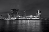Skyline von Rotterdam mit dem Kreuzfahrtschiff 'Rotterdam VII' in schwarz-weiß von Fotografie Ronald Miniaturansicht