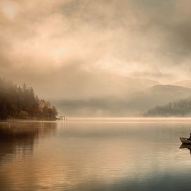 Verträumter Bergsee - Erholsame Fine Art Landschaft von BowiScapes – Landschaftskunst