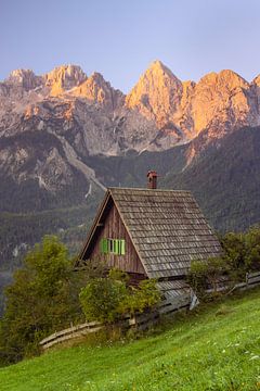 Wooden house in Srednji vrh Near Triglav NP by Sander Groenendijk