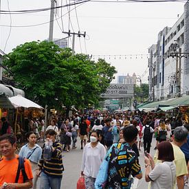 Chatuchak Weekendmarkt in Bangkok: Een caleidoscoop van kleuren, cultuur en handel, weerspiegeling van Thailand's erfgoed en wereldwijde invloeden in een dynamische marktomgeving van Sharon Steen Redeker