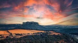 Surreal Panorama mit Blick auf Königstein an der Elbe von Jakob Baranowski - Photography - Video - Photoshop