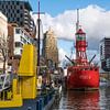 Feuerschiff im Hafen Rotterdam von Peter Schickert