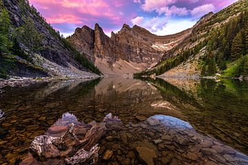 Agnes-See, Banff-Nationalpark, Alberta, Kanada von Gunter Nuyts