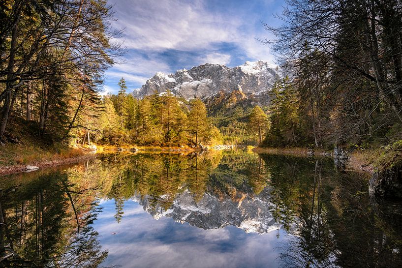 Herfst aan de Eibsee in Beieren van Achim Thomae