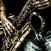 Spielen mit Saxophon von Henk Ravenhorst
