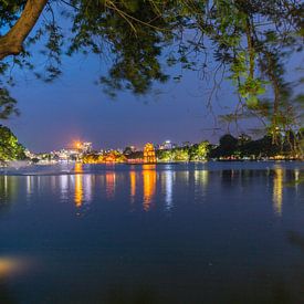 Meer in Hanoi, Vietnam sur Karin Riethoven