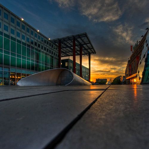 Piazza Eindhoven, 18 september plein bij zonsopkomst