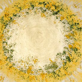 Gouden cirkel met natuurtinten geel en groen van Lisette Rijkers