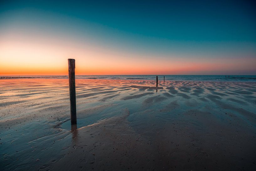 Domburg strand zonsondergang 2 van Andy Troy