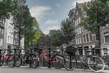 Brücke mit Radfahren Amsterdam von Ivo de Rooij