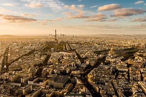 Sonnenuntergang in Paris - Blick auf den Tour Montparnasse - 4 von Damien Franscoise
