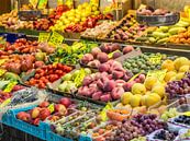 Des fruits biologiques au marché hebdomadaire par Animaflora PicsStock Aperçu