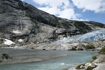Gletsjer Nigardsbreen met smeltwater van Kvinne Fotografie