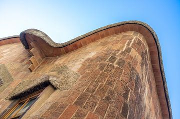 Detail van het schoolgebouw van Antonio Gaudi bij de Sagrada Familia in Barcelona, Catalonië, Spanje van WorldWidePhotoWeb
