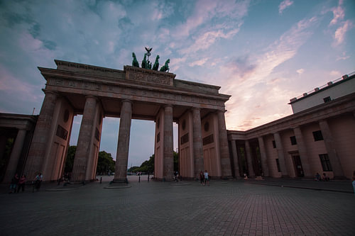 Branderburger Tor in der Abenddämmerung