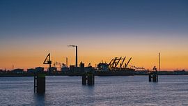 Europoort just after sunset Beautiful orange sky by Erik van 't Hof