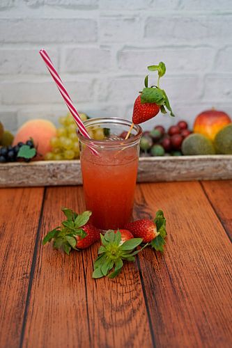 Aardbeienlimonade met munt