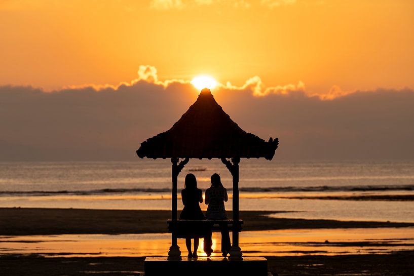 Romantically enjoying the sunrise together by Humphry Jacobs