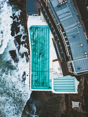 Zwembad naast de zee bij Bondi Beach in Sydney, Australië