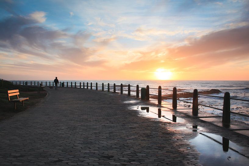 Sea Point Promenade bij zonsondergang van Mark Wijsman